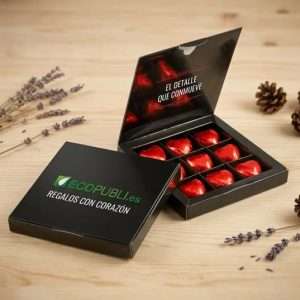 cajas bombones corazon con logo cajas bombones corazon con logo.